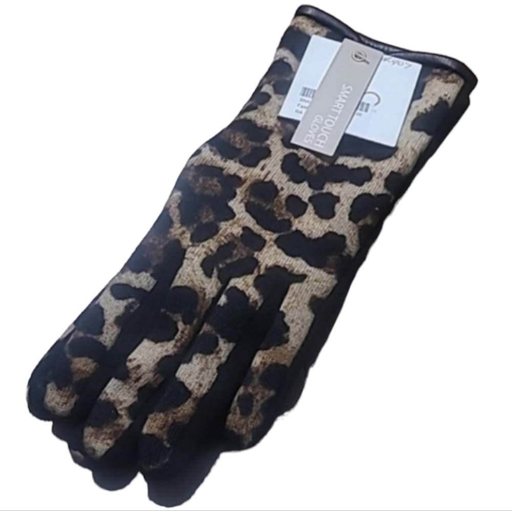 NWT WOMEN'S T.P.O. CHEETAH SMART TOUCH GLOVES